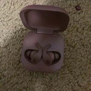 Selling beats fit pro earbuds for the low low